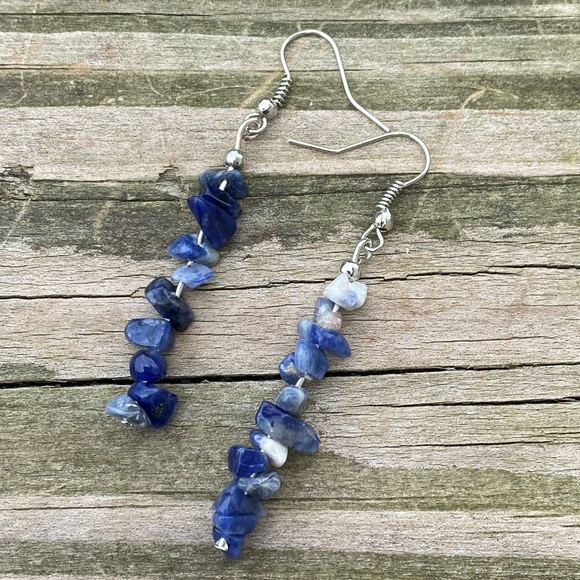 Genuine Lapis Lazuli gemstone chip linear drop earrings - Picture 3 of 5